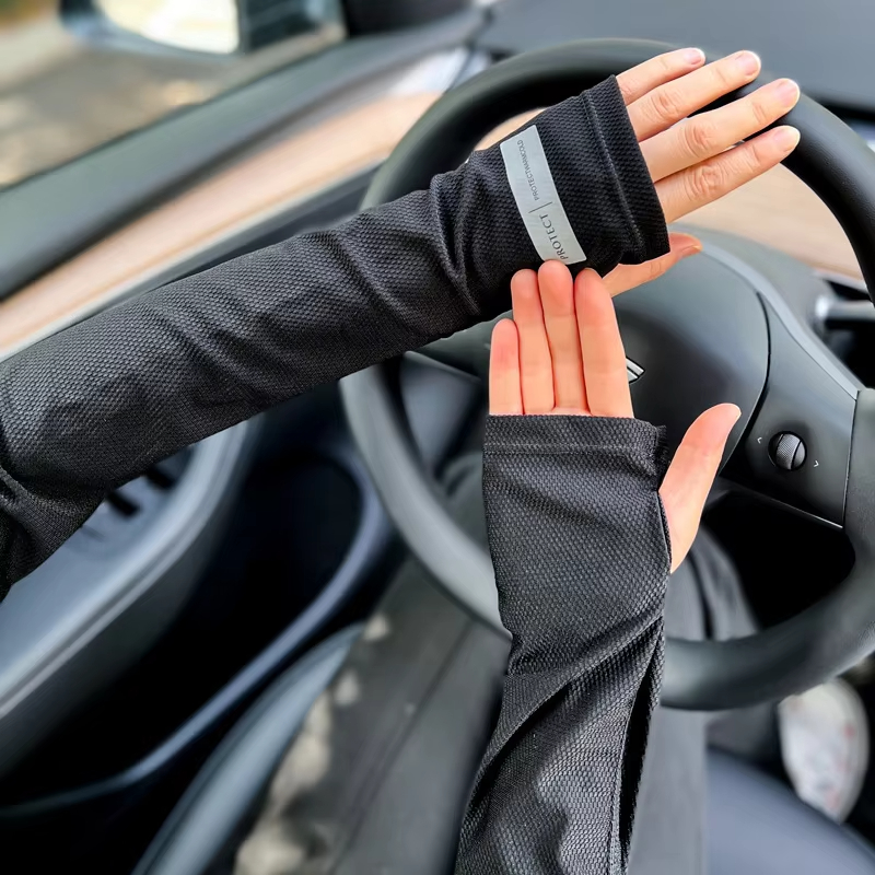 ユニセックスサイクリングアームスリーブアイスファブリック抗紫 - Cycling Arm Warmers のレビューと価格