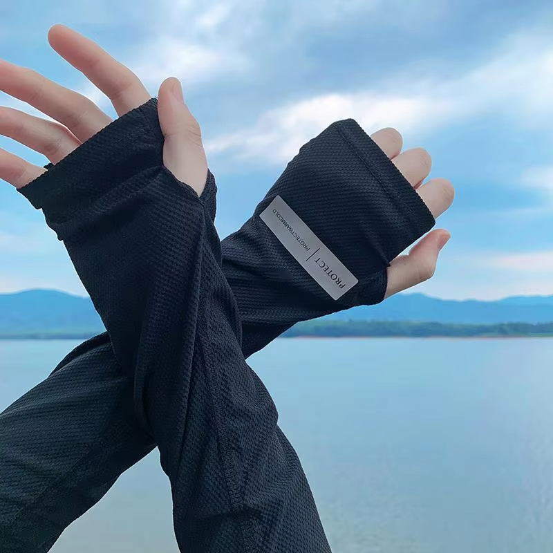 ユニセックスサイクリングアームスリーブアイスファブリック抗紫 - Cycling Arm Warmers のレビューと価格