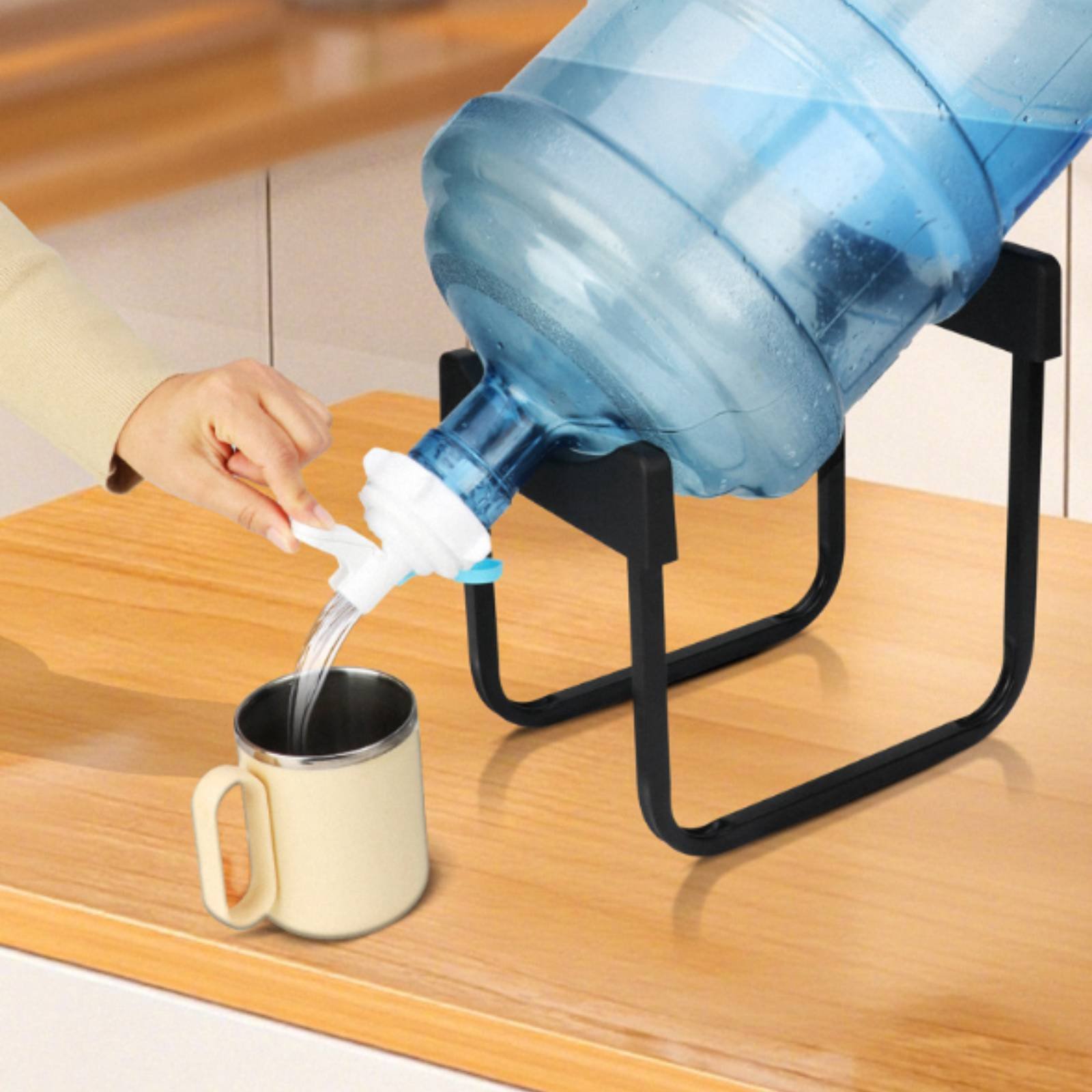 スナップフィットノズルスタンド コンパクトウォーターボトルス - Water Bottle Holder のレビューと価格
